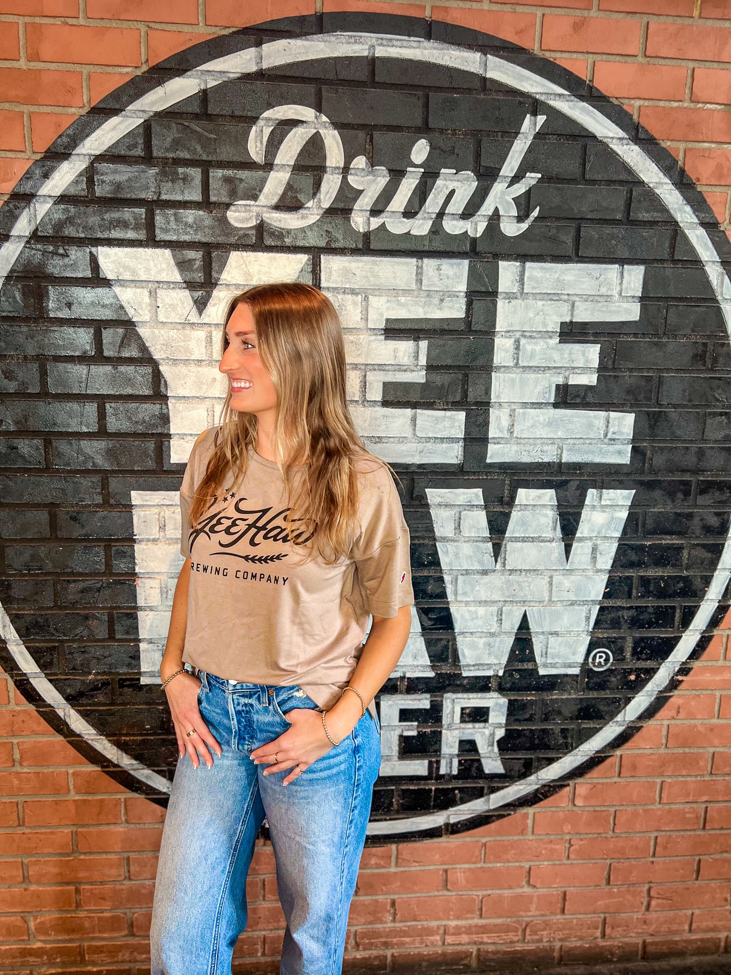 Women's Boxy Cropped Logo Tee